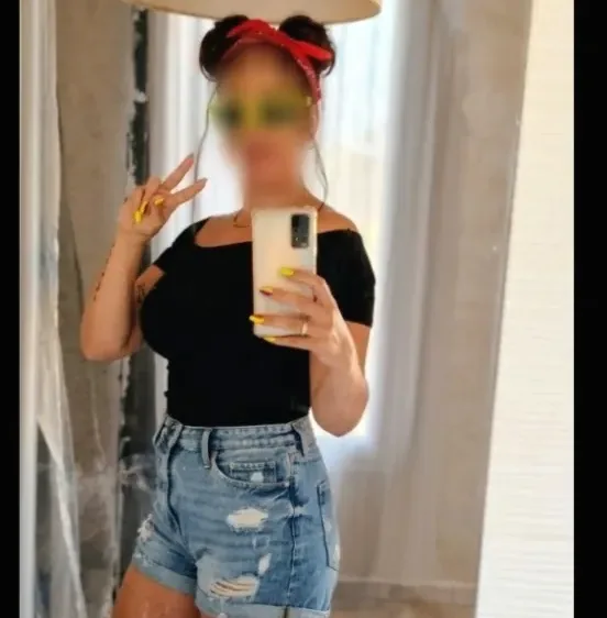 Aleksandra, 37