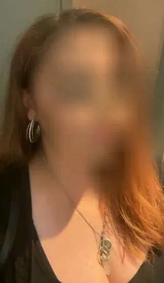 Carina, 24