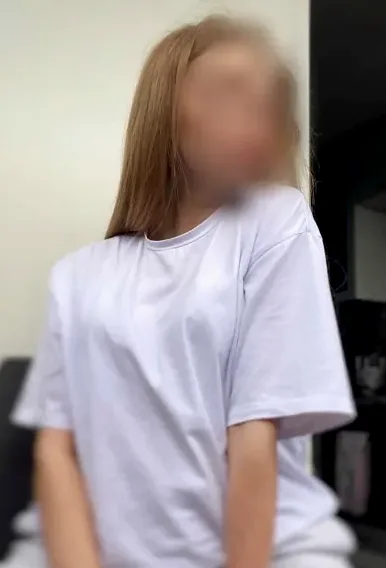 Denise, 24