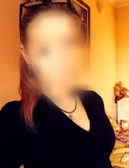 Elisabeth, 30