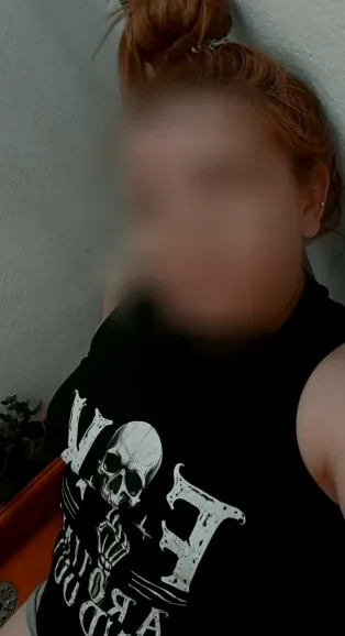 Katrin, 35