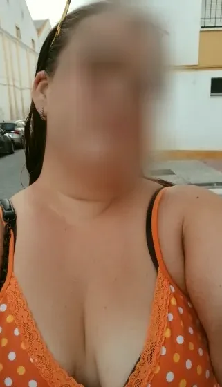 Lisa, 24
