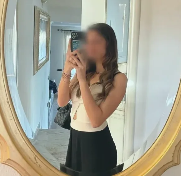 Maja, 19