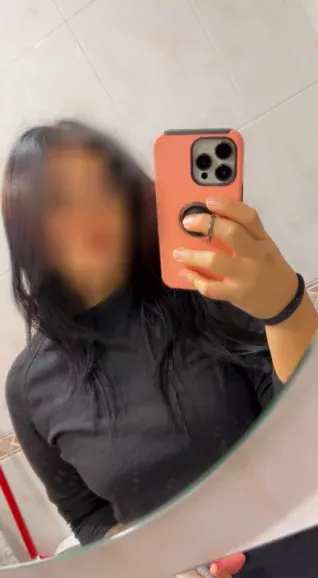 Marlene, 30