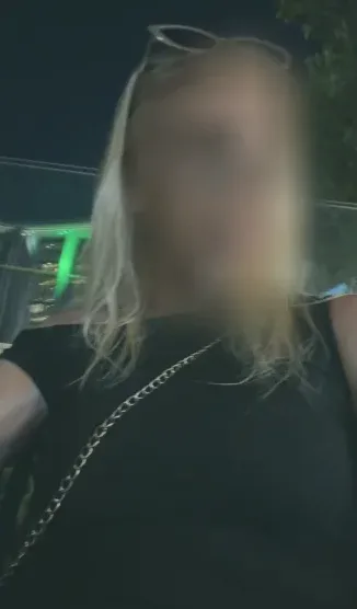 Sabine, 18