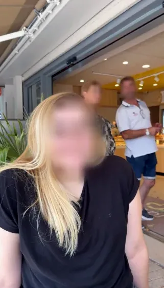 Sonja, 21