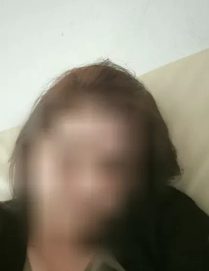 Sophie, 35