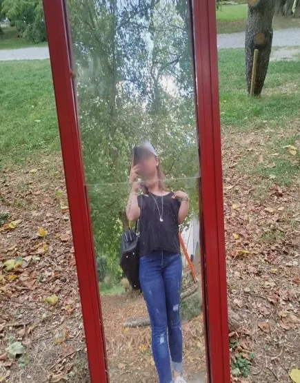 Yvonne, 27
